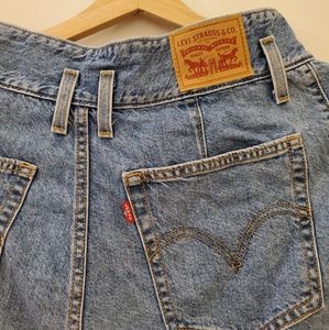 Levi's: Short Mom Jeans High-Waisted